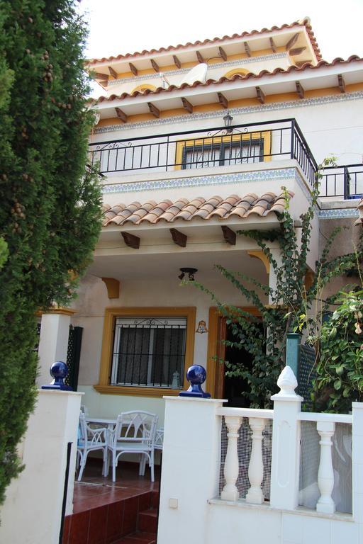 Holiday Home Torre De Pisa Torrevieja Rom bilde